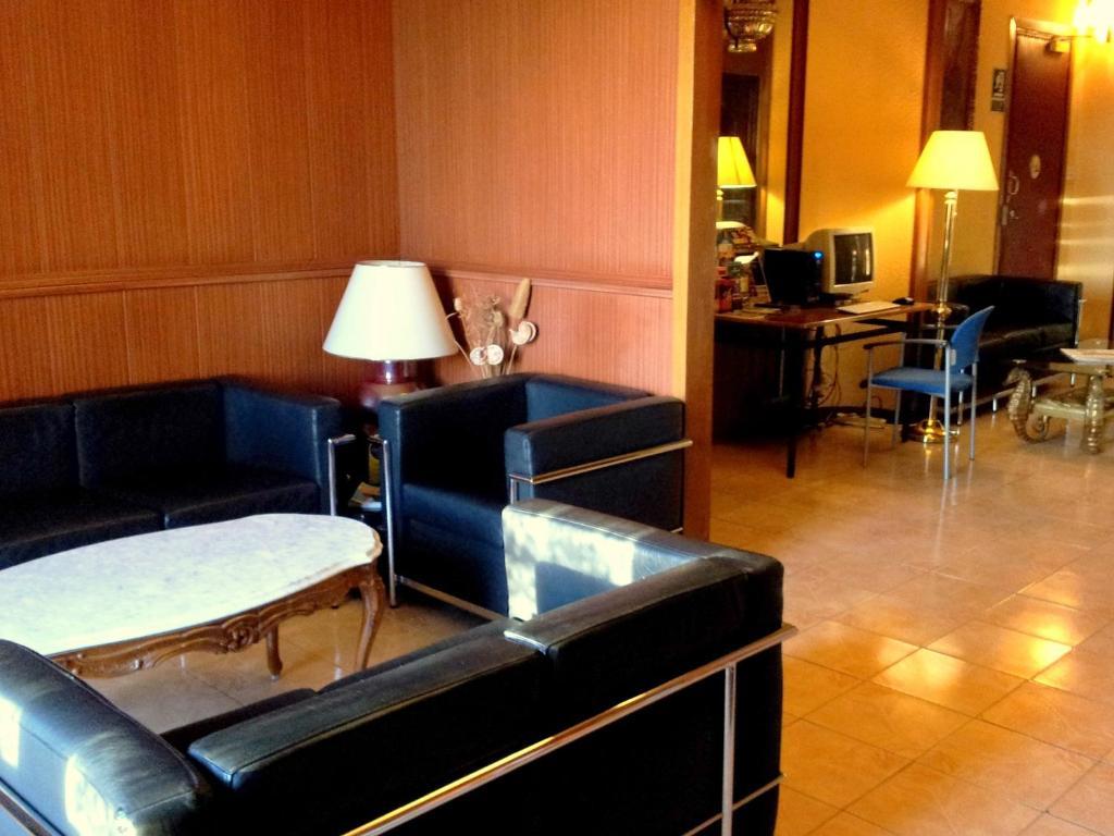 Hotel Toledano Ramblas Barcelona Luaran gambar